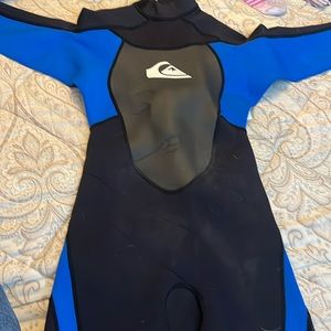 New Quicksilver boys summer wet suit. Size 16